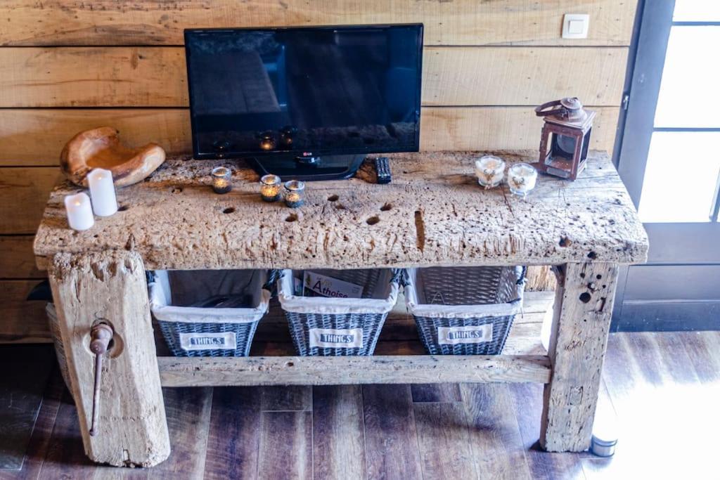La Cabane Du Cerf Et Son Sauna Attre ภายนอก รูปภาพ