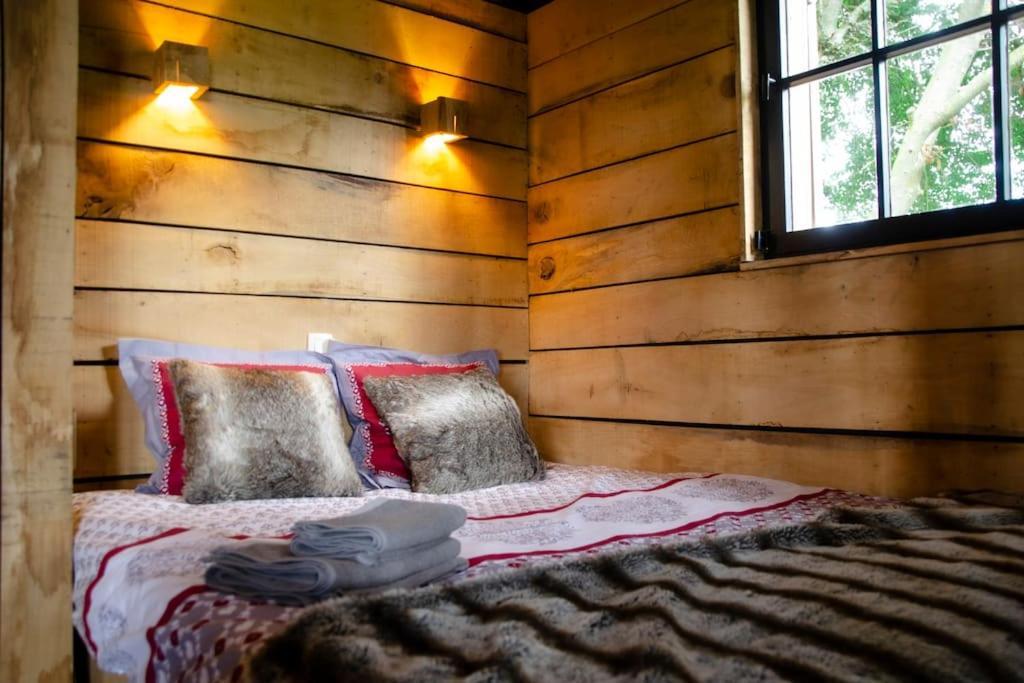 La Cabane Du Cerf Et Son Sauna Attre ภายนอก รูปภาพ